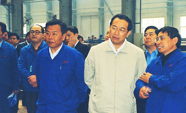 原河南省委常委、鄭州市委書(shū)記王文超在公司車(chē)間調(diào)研